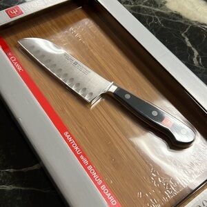 WUSTHOF 4182 5” Santoku Knife with Cutting Board NWT